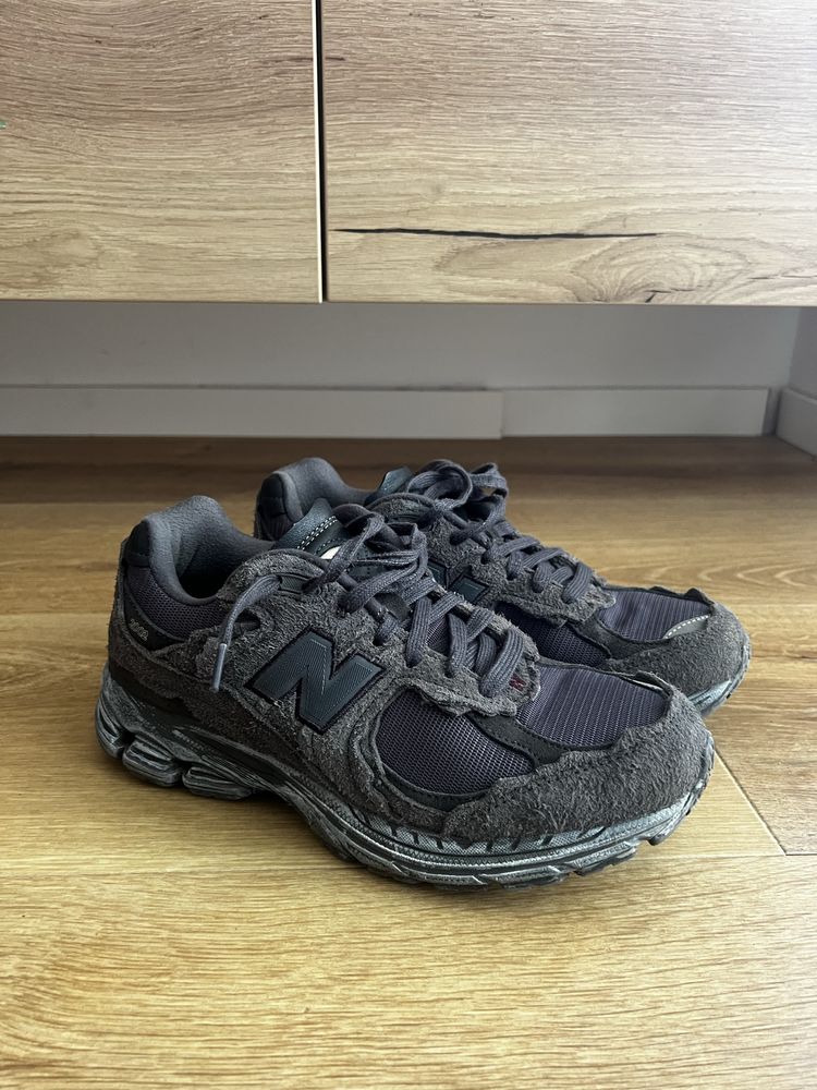 New balance protection pack 2002r
