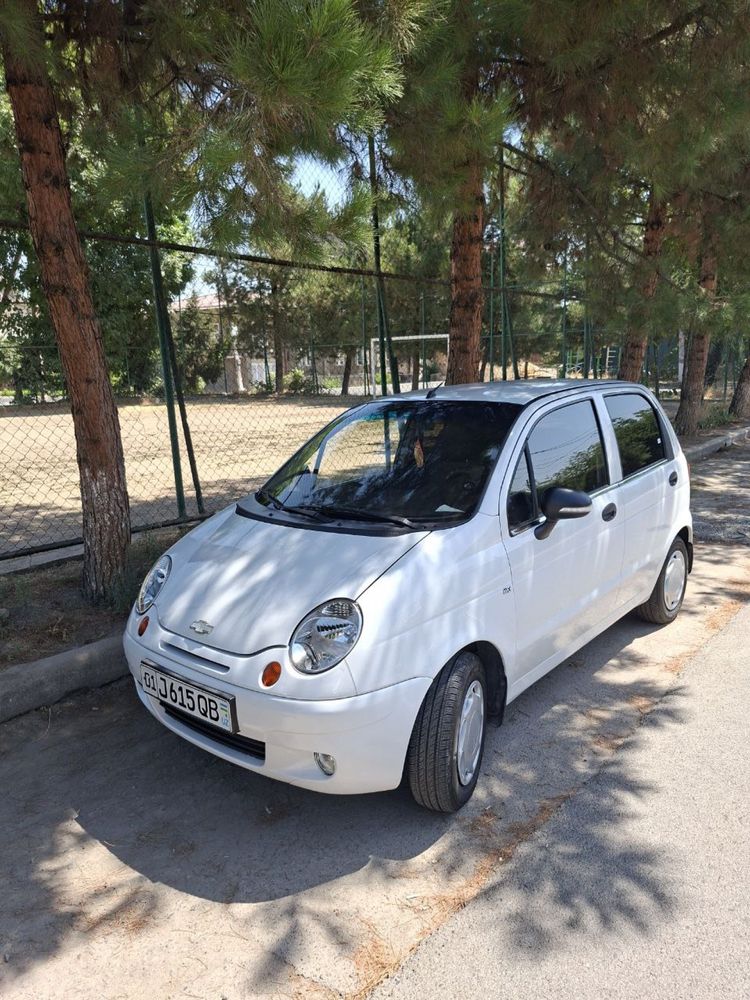 Moshina sotiladi matiz
