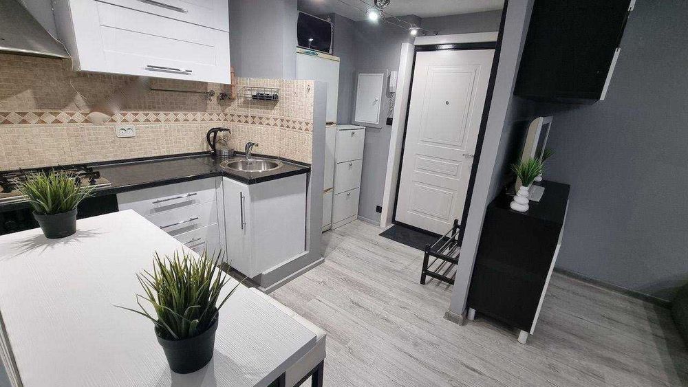 Сдам 1 ком. 15/17 студию ЖК Black Tower ор-р 8 роддом (Р5)