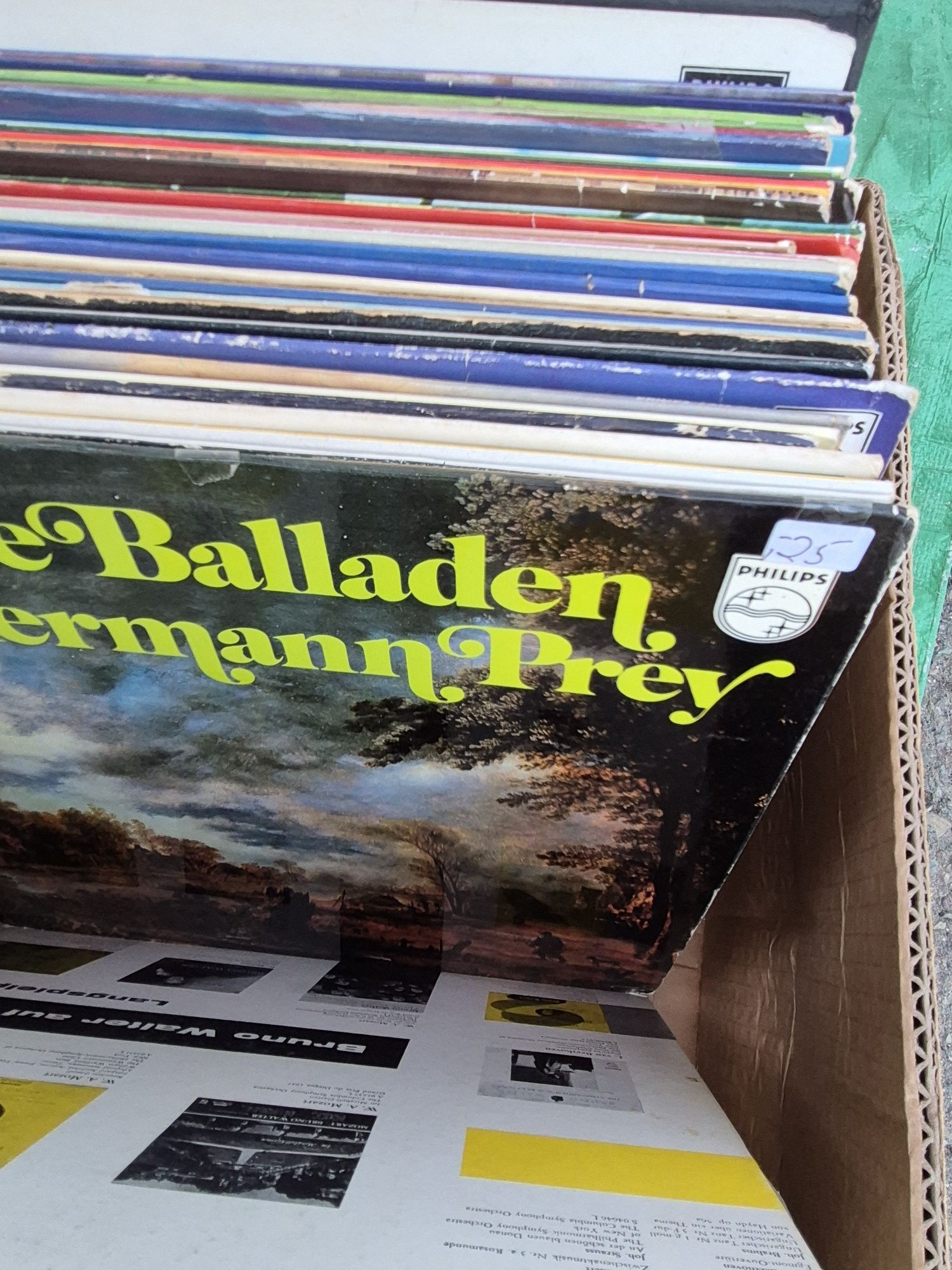 Lot Discuri Vinil colectie 64 in stare buna cu muzica clasică 
- Tot