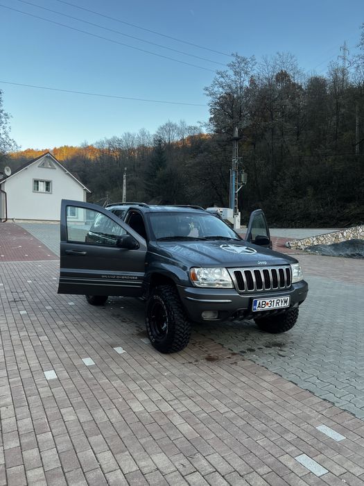 Vând Jeep Grand Cherokee 2.7