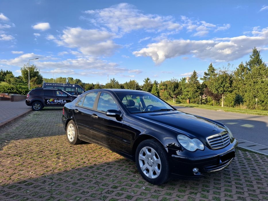 Mercedes C Class 1.8 benzină 143cp, istoric service
