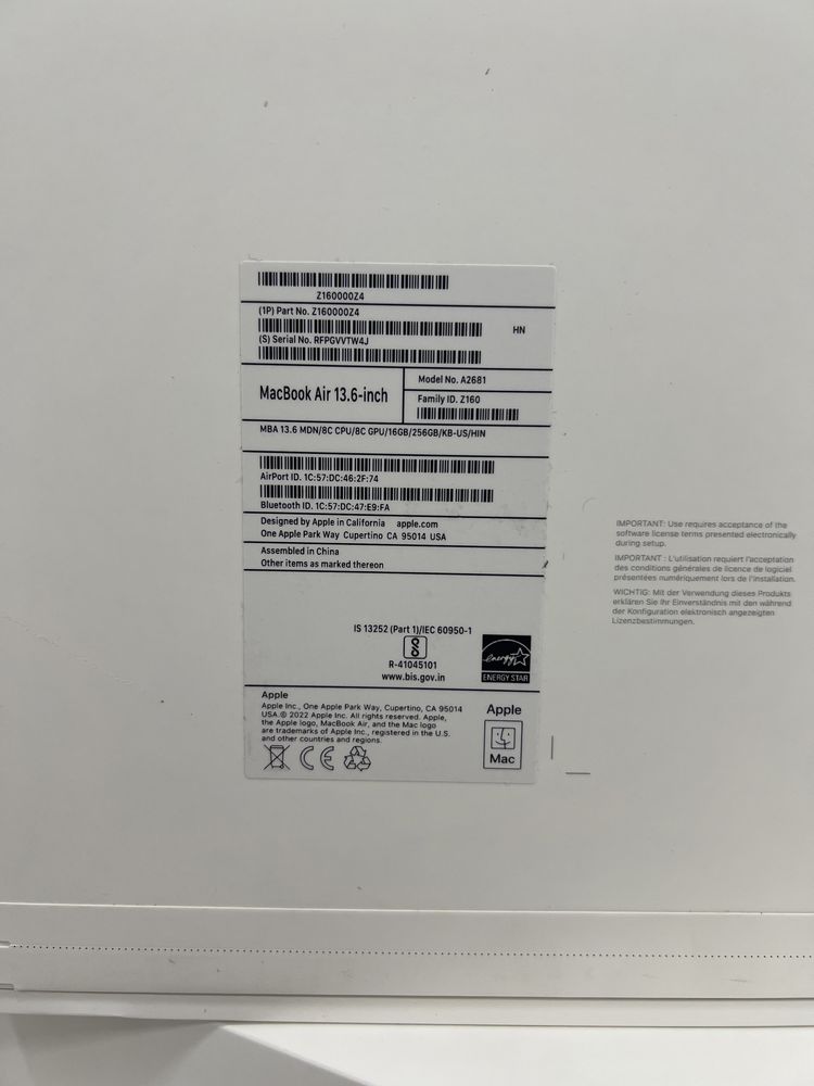 MacBook Air M2 16gb/ 256 SSD 2022