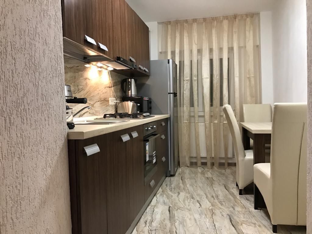 Centrul Civic - apartament 2 camere elegant - str. Toamnei