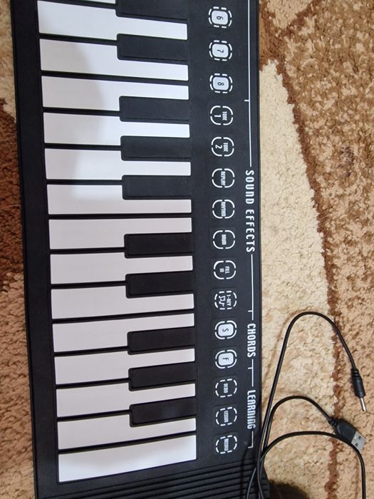 Силиконово пиано