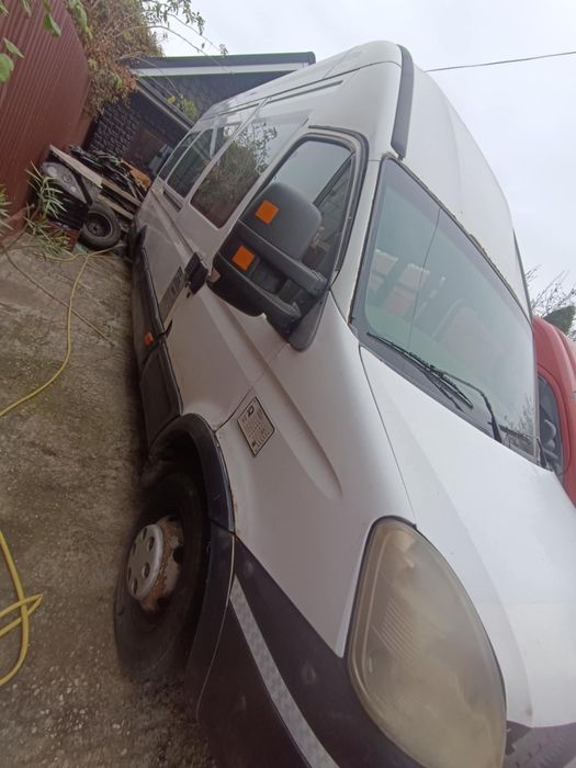 Vând Iveco daily 35c15 pentru piese (Complet lipsa motor )
