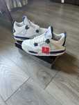 Jordan 4 Retro