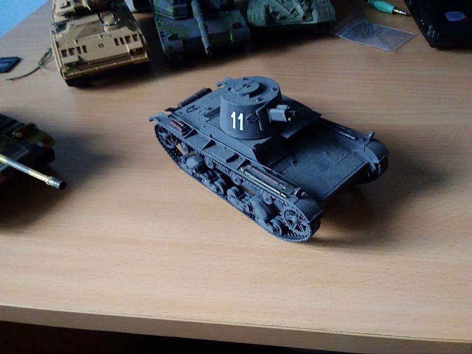 Пластмасови модели на танкове мащаб 1 /43.
