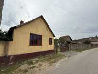 Casa / Teren de vanzare in localitatea Covasint Judetul Arad €32,500
