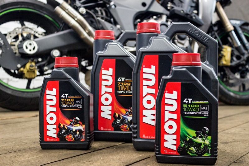Фирменное,Оригинальное Моторное Масло MOTUL 7100(5W40). Большой выбор!