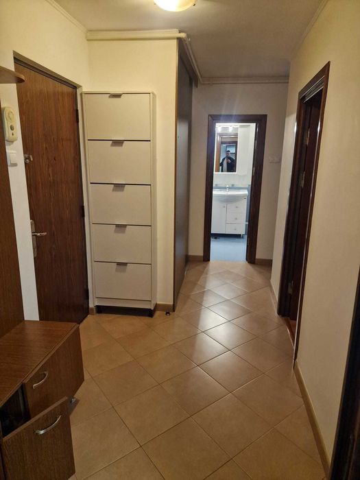 Închiriez apartament 2 camere