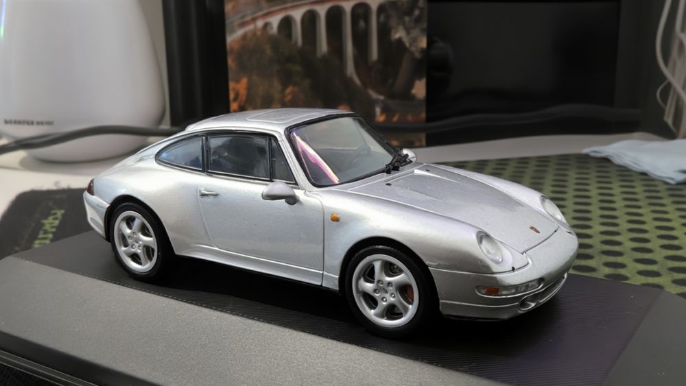 Macheta Porsche 911 Carrera 4S 1:43