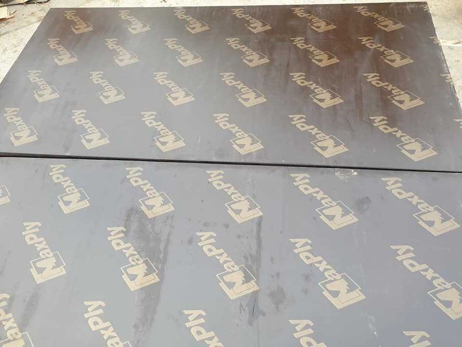 placaj tego / doka/popi metalici