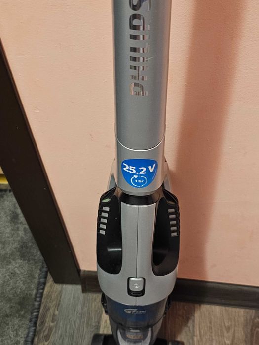 Вертикална прахосмукачка BOSH,Rowenta,Philips