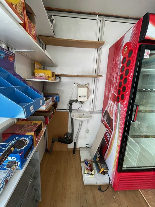 Продава павилион