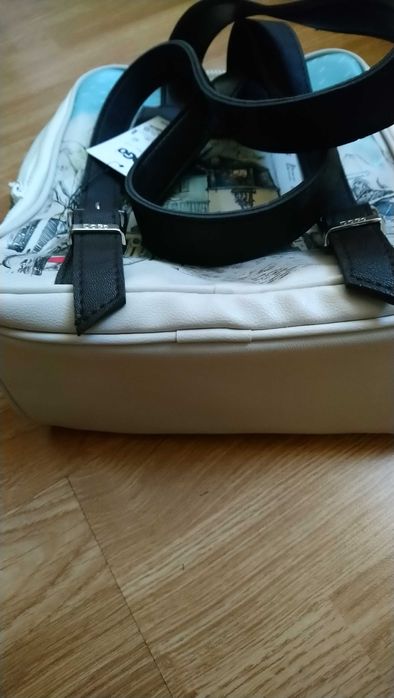 Изрисувана раница на Dogo