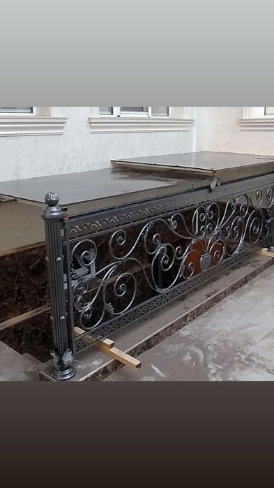 Навесы, ворота, решётки, ограждения, козырёк