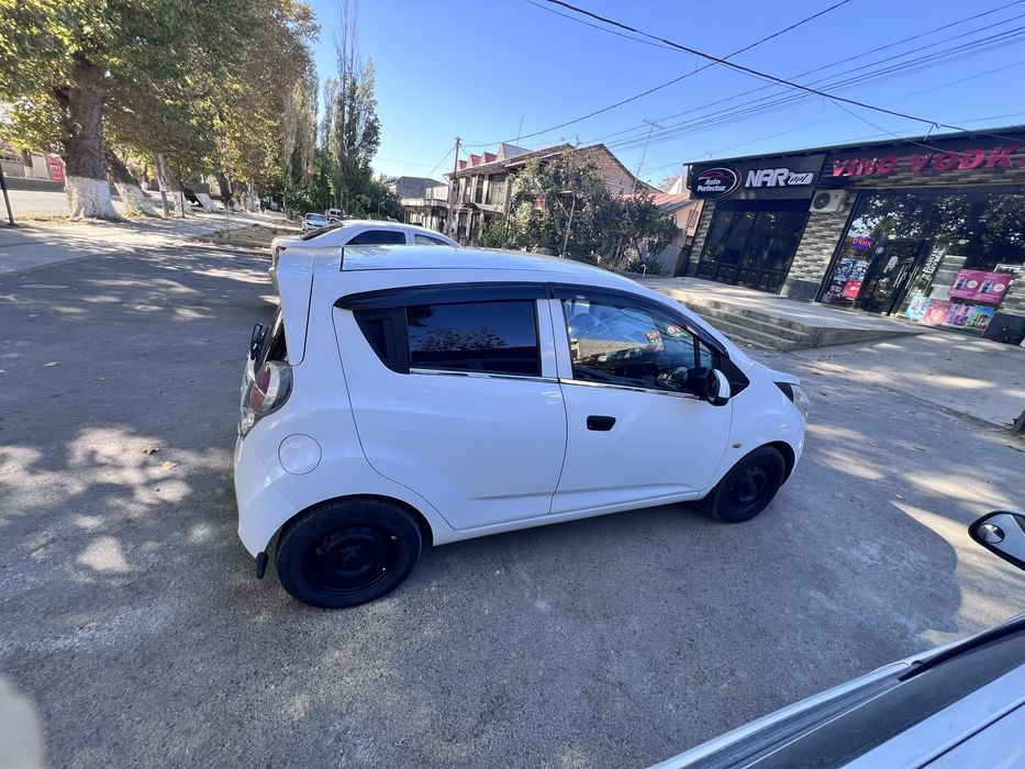 Spark 2011, motor 1.0 Doverennostga berilmidi