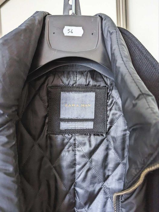 Palton Zara Man, culoare neagră, mărimea L, stare excelentă