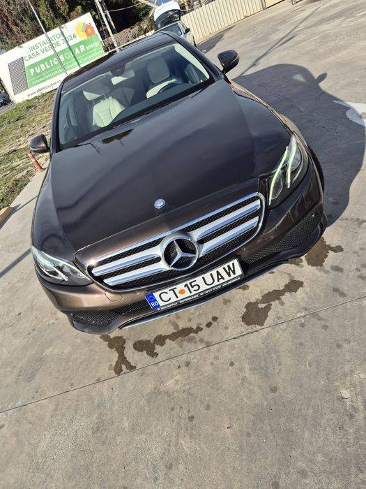 Mercedes E class 220 / LIMUZINA  , MERITA VAZUTA