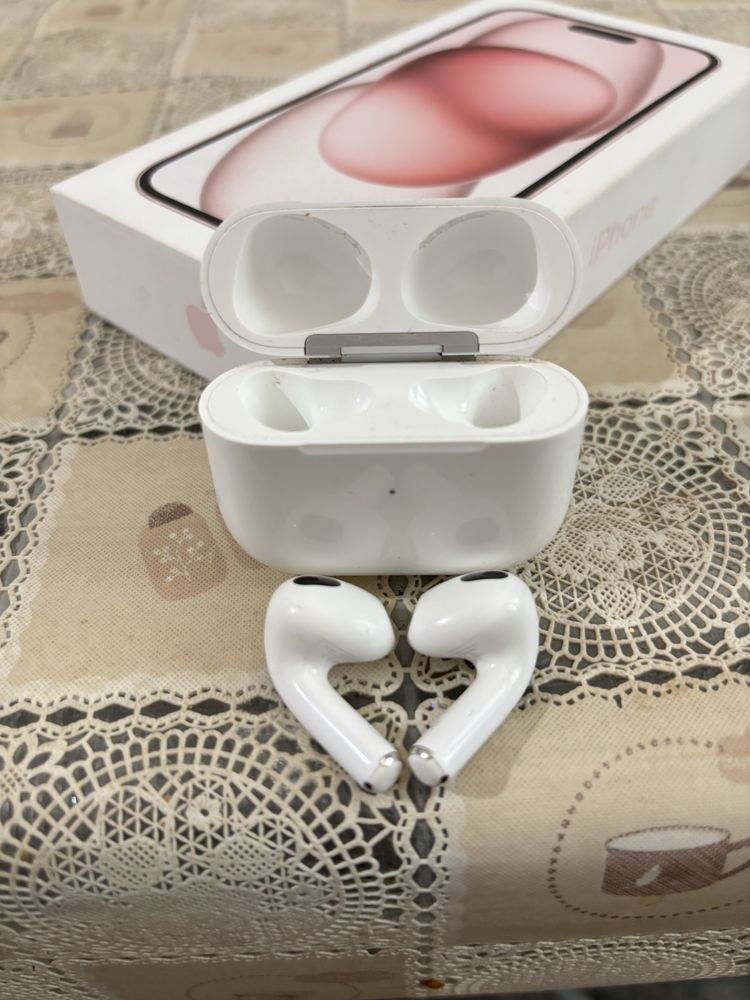 Iphone 15 pink, Apple watch SE 40mm, Airpods 3