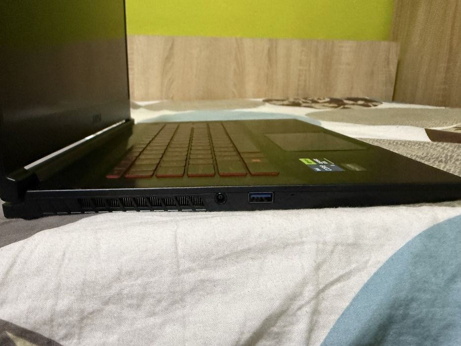 Laptop Gaming MSI Creator Thin GF63 12UCX