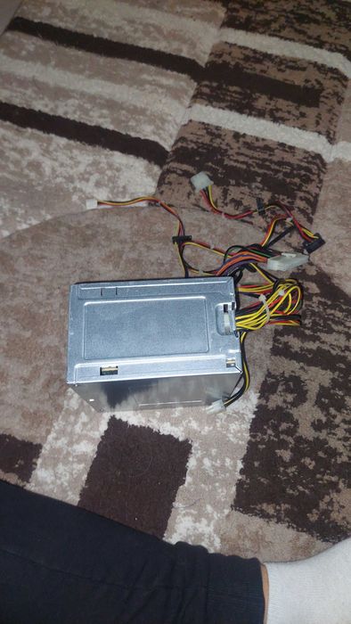 Sursă PC Delta Electronics 250W
(DPS-250AB-20 D)