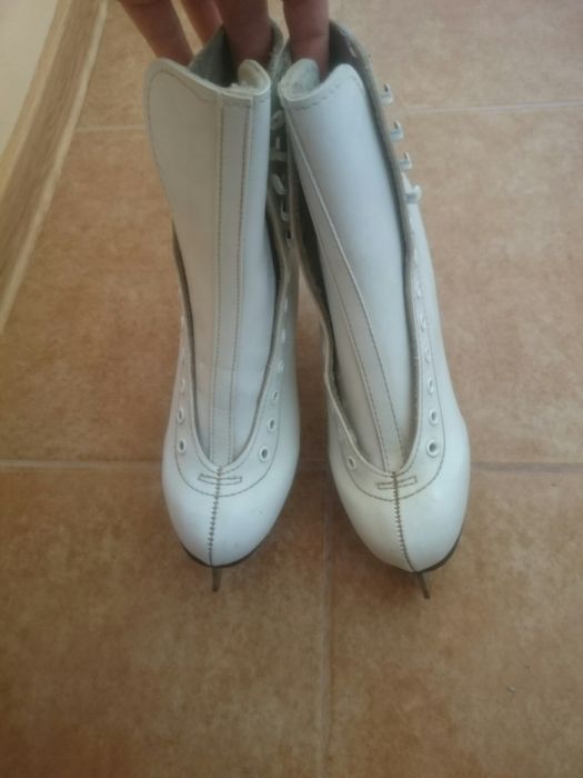 patine piele alba 38