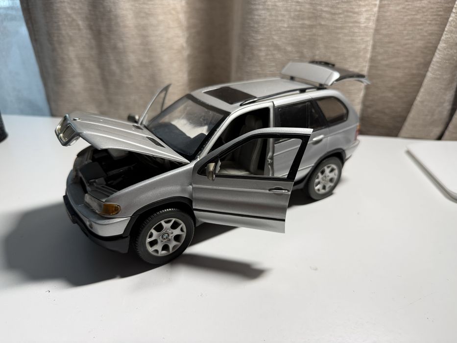 Vand Macheta BMW X5 1:18