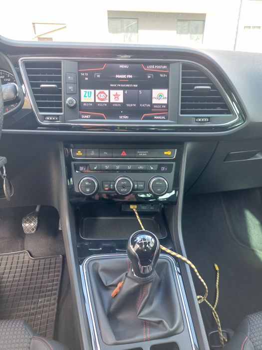 Seat Leon FR 1.5 TSI 131CP • 2019 • Manuală • 74.000 km • Impecabil