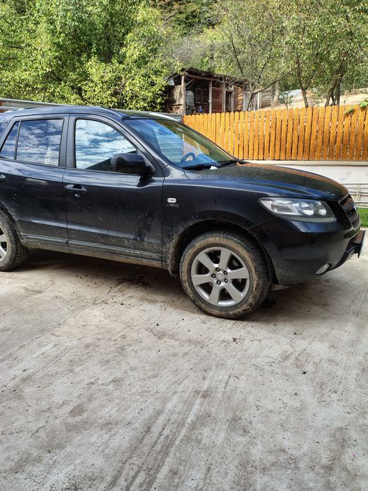 Vând sau dezmembrez hyundai santa fe