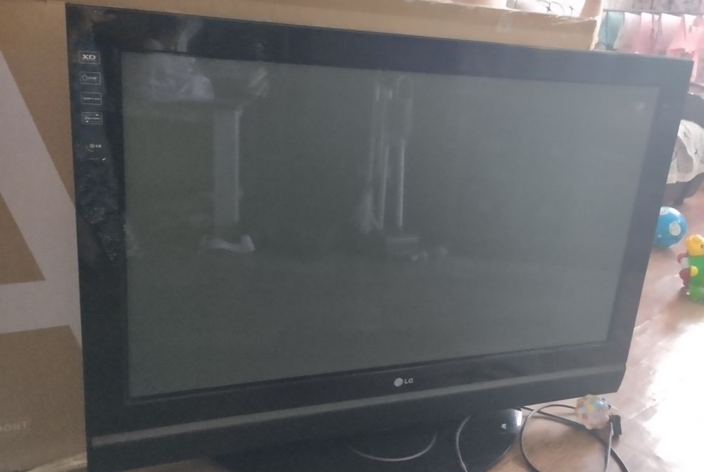 Продам телевизор LG
