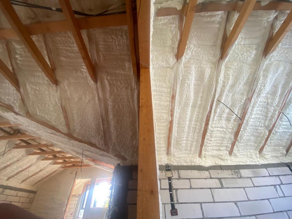 Izolatii spuma poliuretanica/poliuree