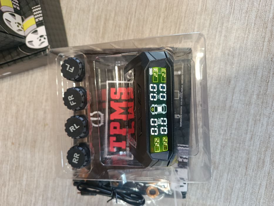 Соларна система за отчитане налягането на въздуха в гумите