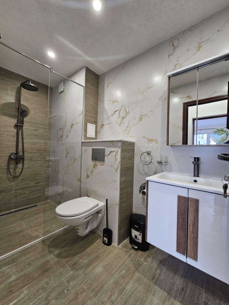Дава се под наем Двустаен апартамент в София, Кръстова вада - 62 кв.м за 714 € - Снимка #6