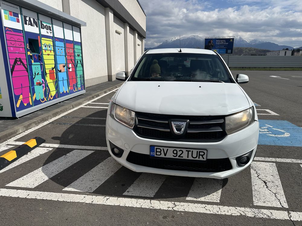 Vand Dacia sandero sau schimb