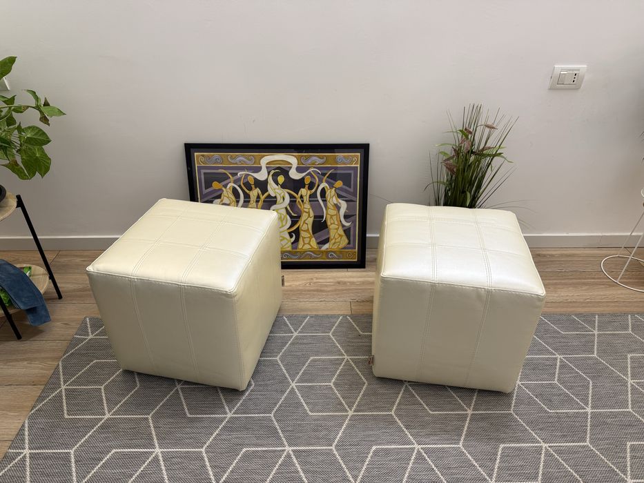 Tabureti alb satinat lems 2 bucati