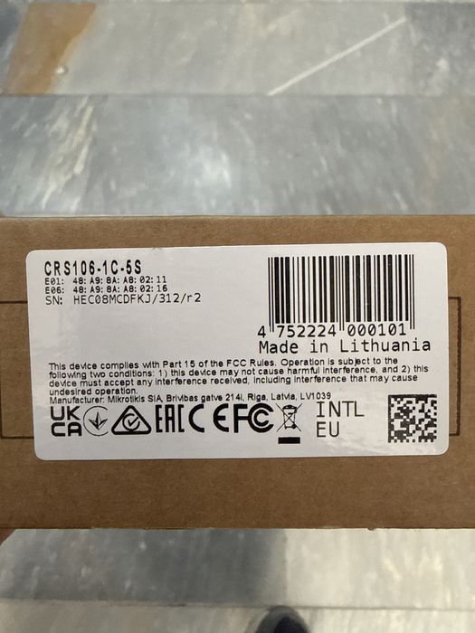 Mikrotik switch 4 port