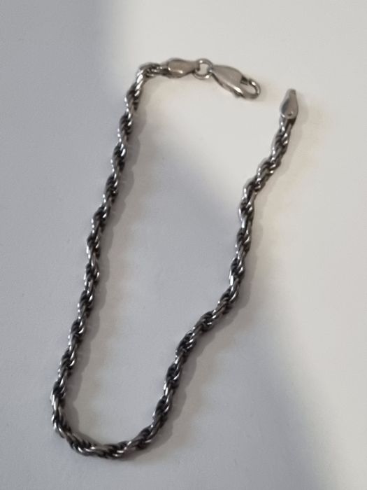 Bratara de argint  ,