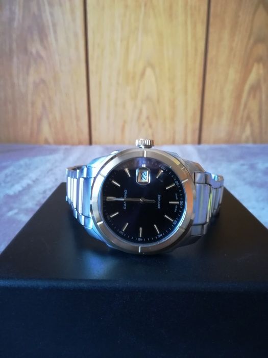 Продавам Швейцарски кварцов часовник CANDINO