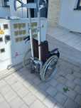 ELEVATOR pășitor pe trepte pentru persoane cu handicap locomotor.