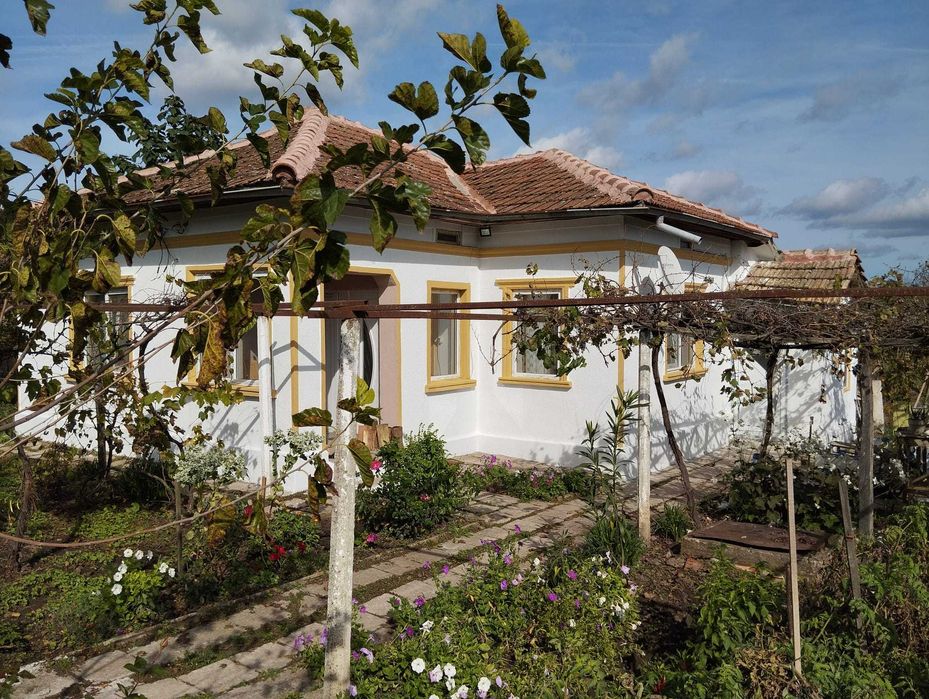 Продава се Къща в с. Писарово, Област Добрич - 90 кв.м за 442 €/кв.м - Снимка #13