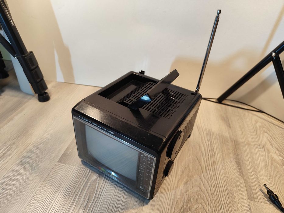 Mini televizor CRT Emperor - defect