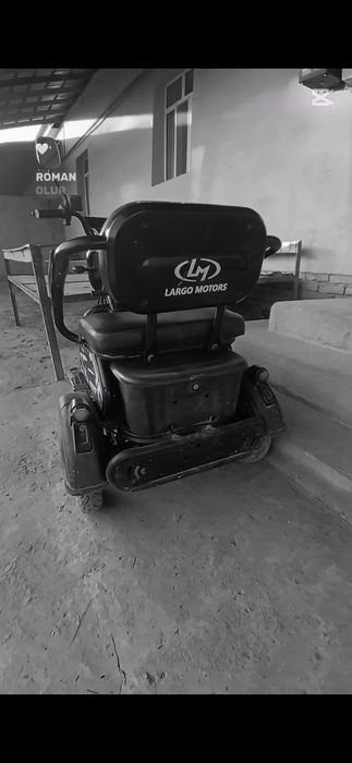 Skuter Largo motors
