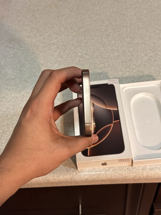 iPhone 16 Pro Max 256 GB Desert IDEAL 2Ta bor