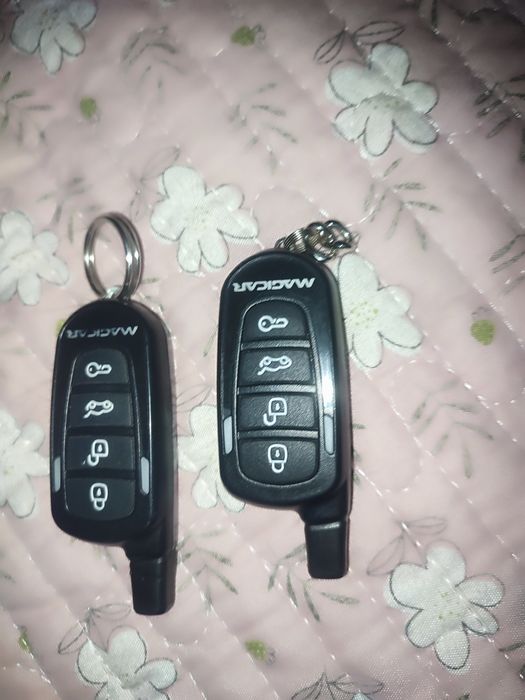 Брелок megicar  сотилади