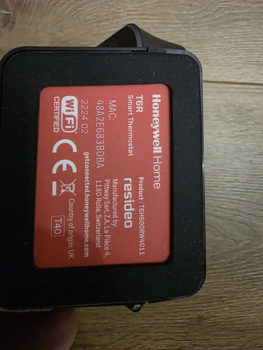 Termostat inteligent Honeywell Smart WiFi Lyric T6R cu comanda prin in