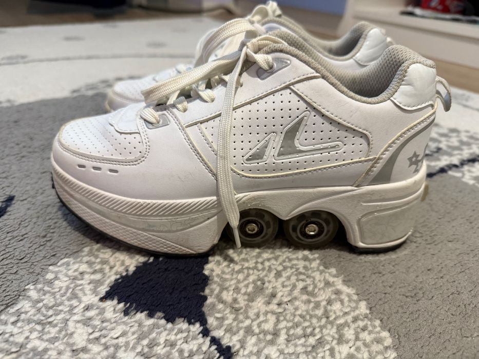 Обувки с прибиращи се колела