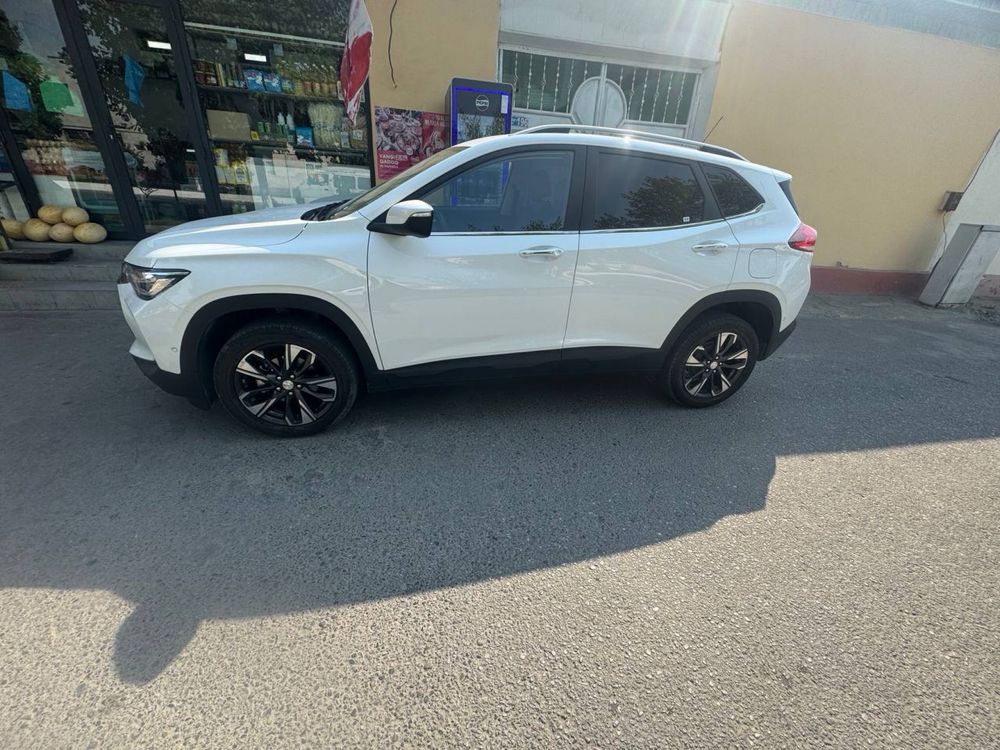 Tracker Premier oq rangli 2023