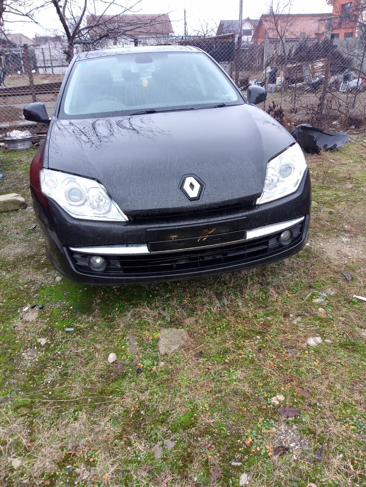 Dezmembrez Renault Laguna-3 2.0DCI